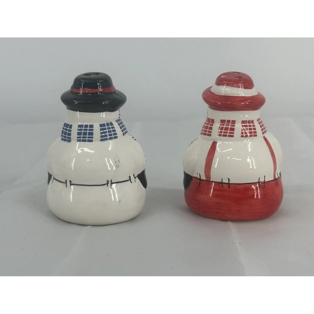 The Finishing Touch American Greetings Mr. and Mrs. Snowman‎ Salt Pepper Shakers